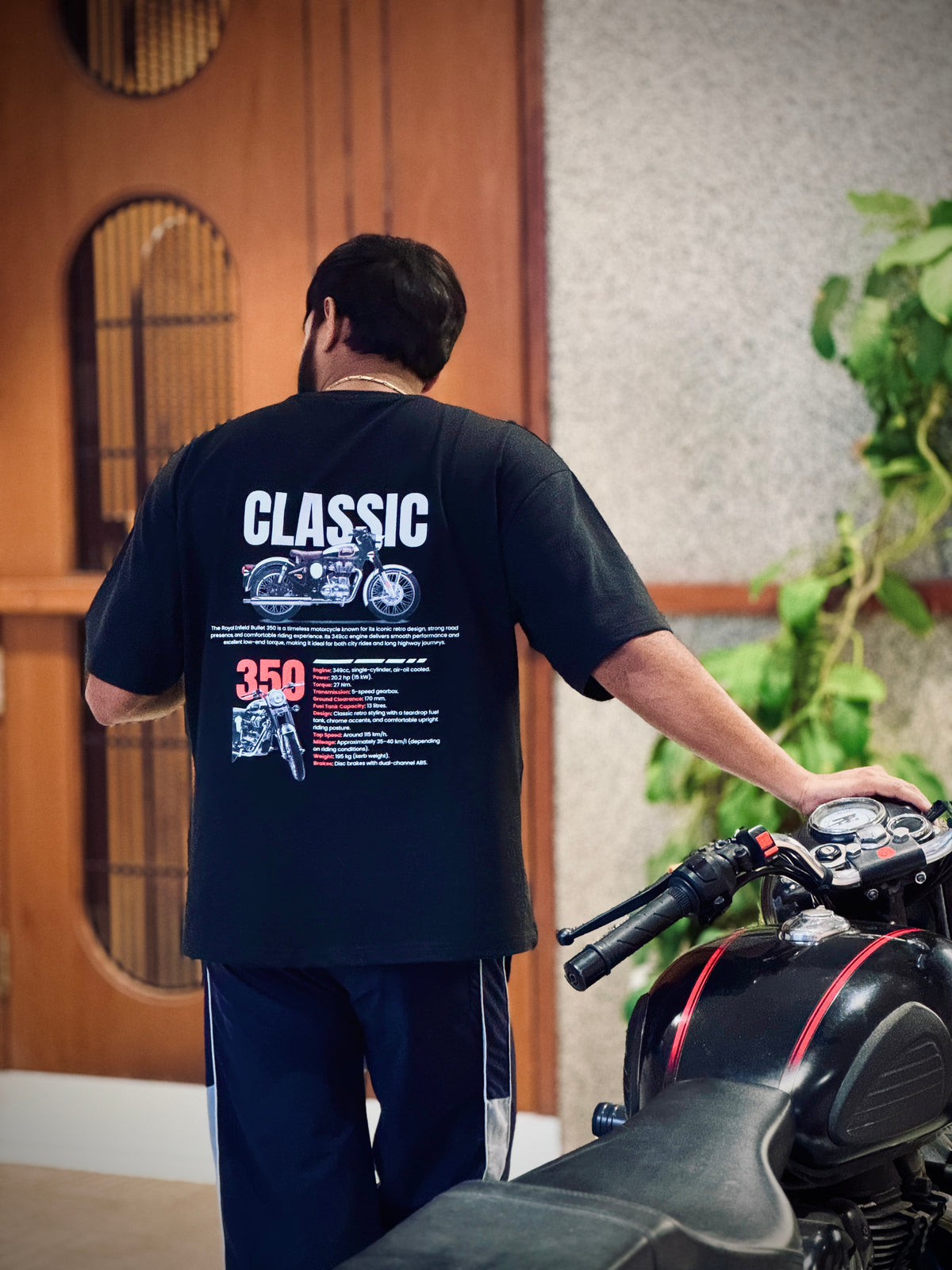 Royal Enfield Classic 350 — Oversized Graphic T-Shirt